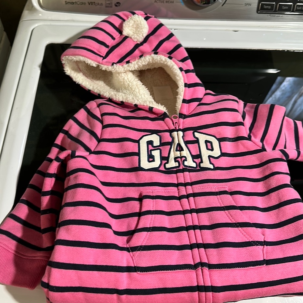 New gap never worn tag off